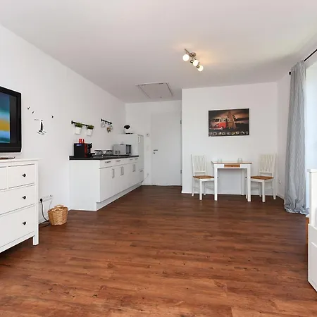 Holiday home Gezeiten - Uns Huus An T Kuest Bensersiel